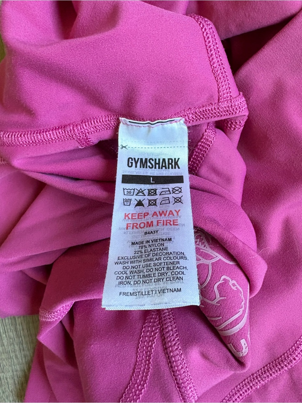 Gymshark Legacy Ruched Tight Shorts in Deep Pink Women’s Size Large - Picture 7 of 7